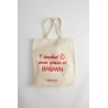 Toqué un poco de hierba en Brown Tote Bag